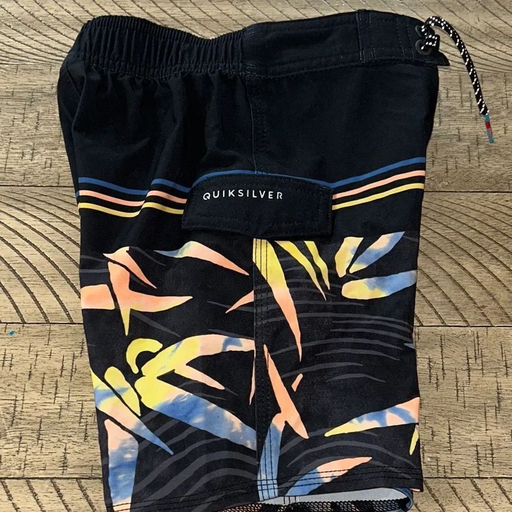 Quiksilver Swim 🏊 Board Shorts 🩳 🏄🏼‍♂️ Shorts Pocket Waist pulls
